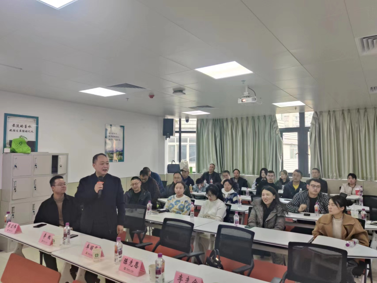 图片9.png