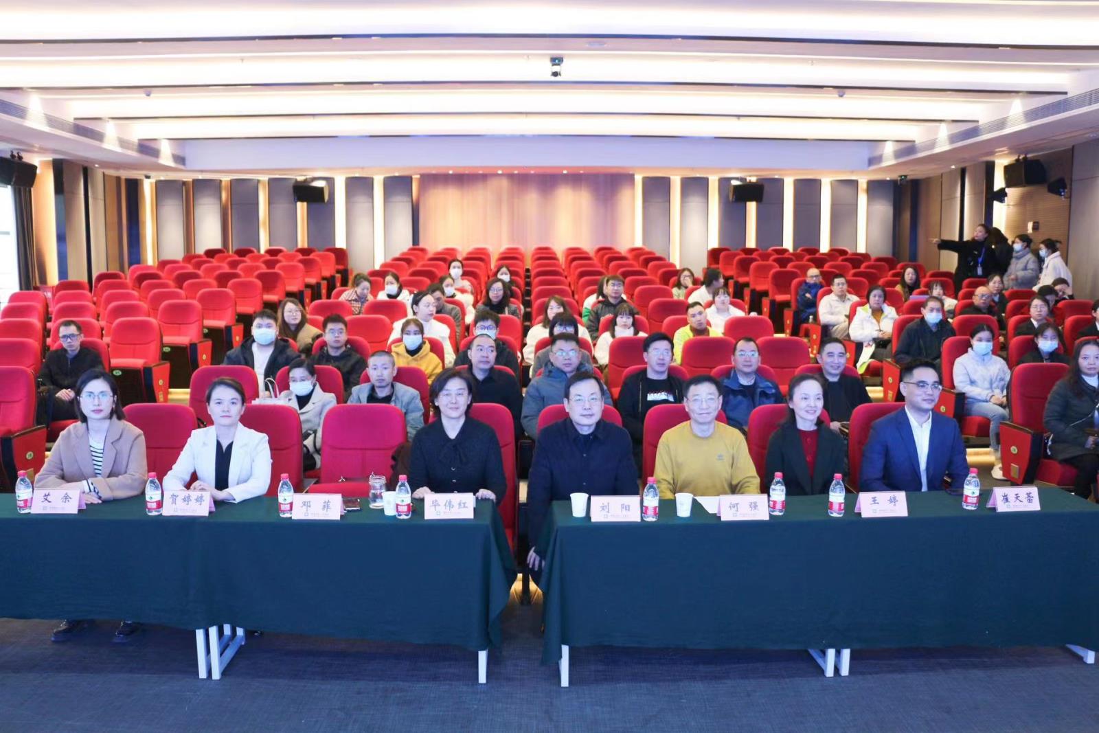 我院肾病科顺利开展血液透析患者血管通路学习班、CKD患者全程管理新进展培训班