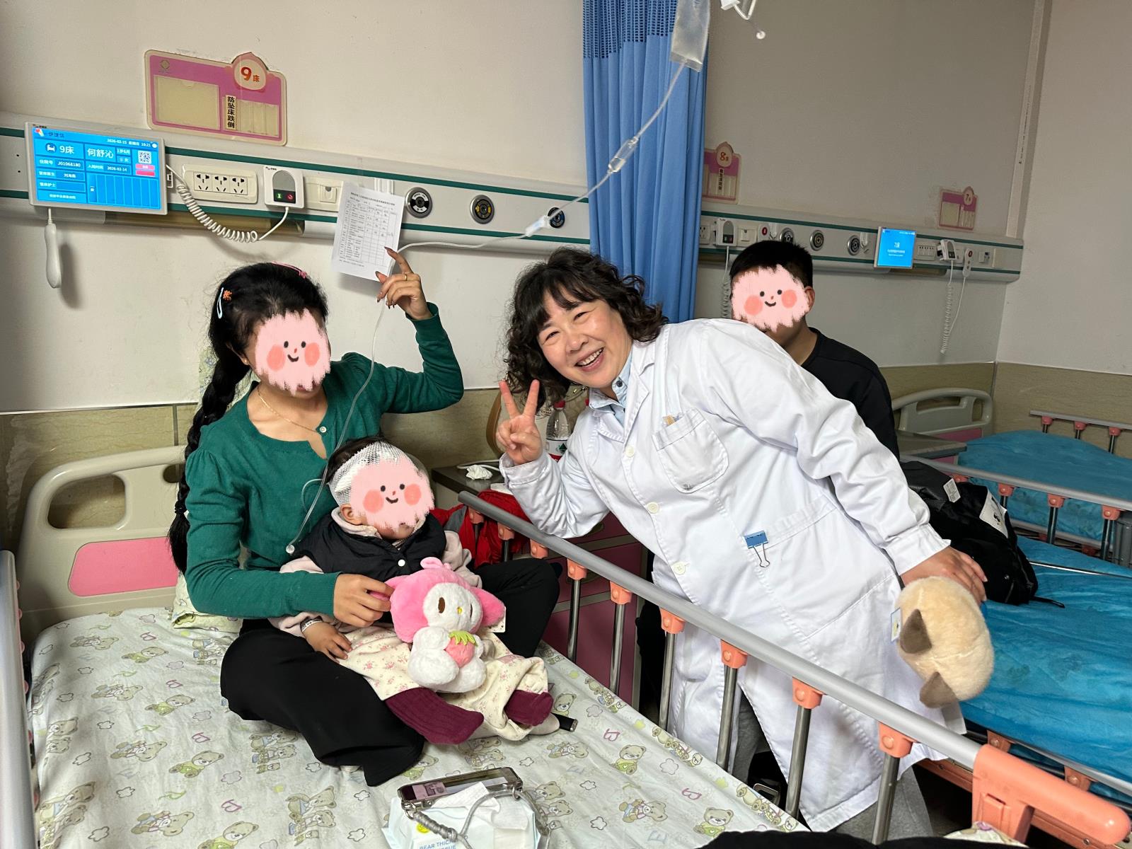 暖意融融迎新春，医患同心送祝福 | 三医儿科开展住院患儿新年慰问活动