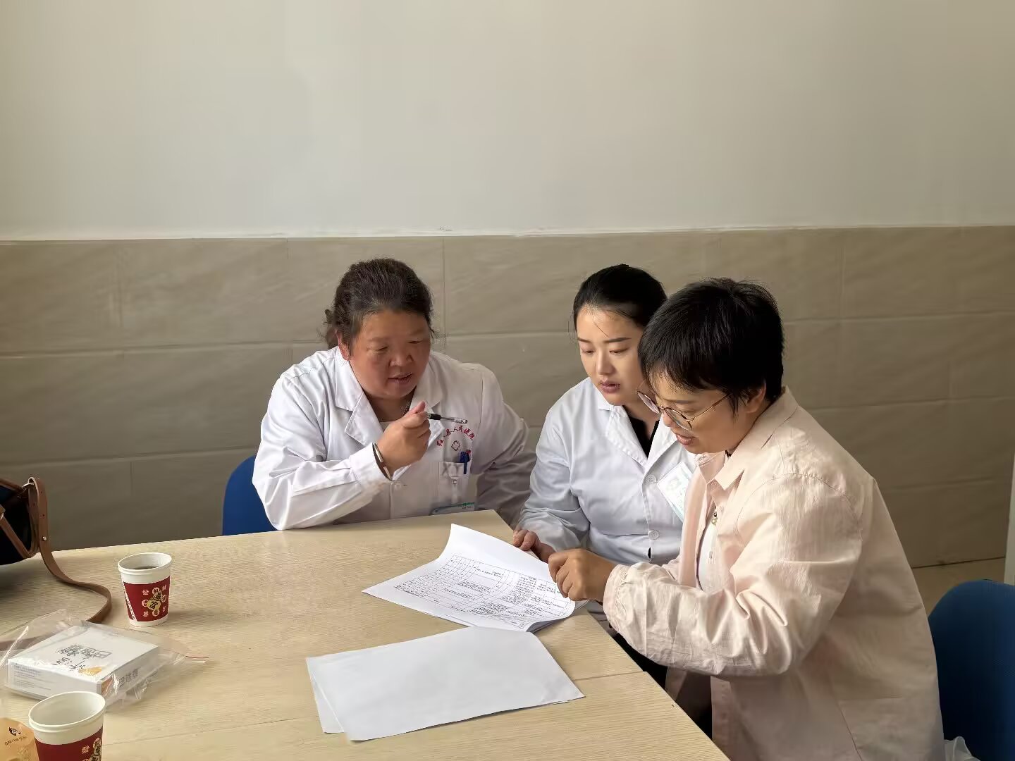 从涪江河畔到雪域高原，市三医院助力红原县人民医院病理学科从无到有